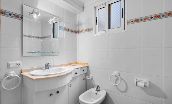 Herverkoop - 1. Appartement / flat - Torrevieja - Costa Blanca Zuid