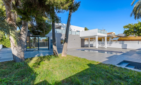 Herverkoop - 3. Vrijstaande villa - Orihuela Costa - Costa Blanca Zuid