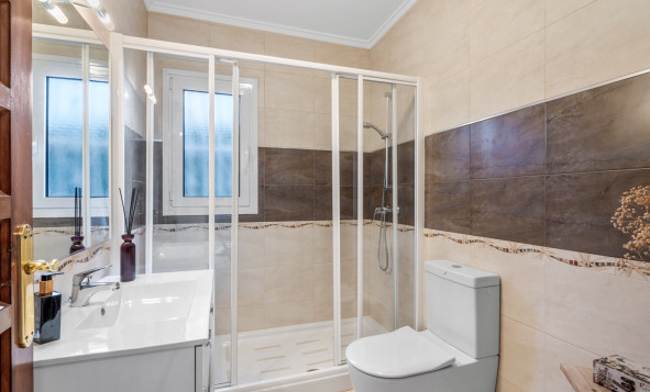 Herverkoop - 3. Vrijstaande villa - Ciudad Quesada - Costa Blanca Zuid