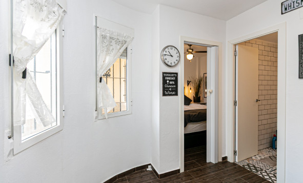 Reventa - 2. Chalet adosado - Torrevieja - Torretas