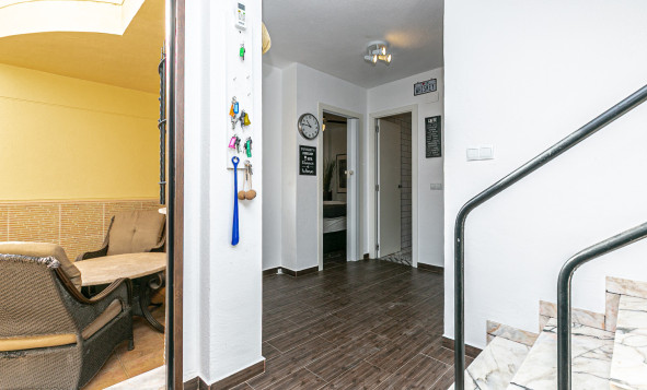 Reventa - 2. Chalet adosado - Torrevieja - Torretas