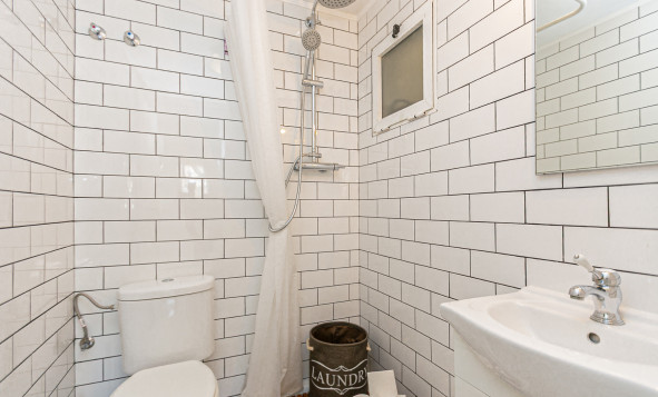 Reventa - 2. Chalet adosado - Torrevieja - Torretas