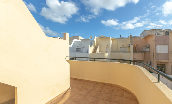 Reventa - 2. Chalet adosado - Torrevieja - Torretas