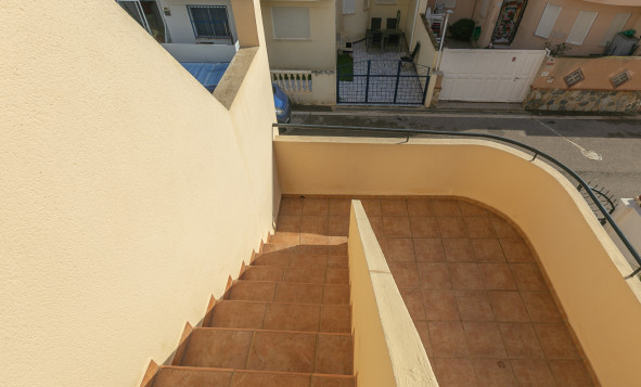 Reventa - 2. Chalet adosado - Torrevieja - Torretas