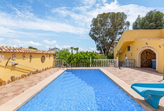 Resale - Villa - Jacarilla - Orihuela