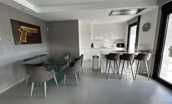 Herverkoop - 3. Vrijstaande villa - Los Balcones - Costa Blanca Zuid