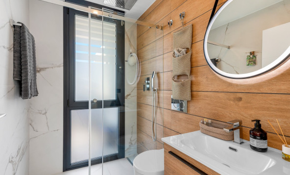 Herverkoop - 3. Vrijstaande villa - Ciudad Quesada - Costa Blanca Zuid