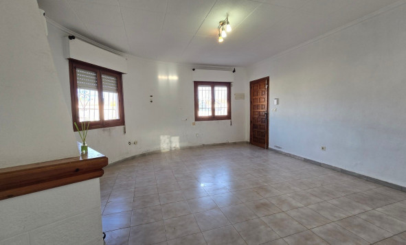 Resale - 3. Detached house - Torrevieja - El Chaparal