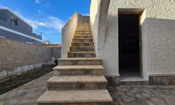 Resale - 3. Detached house - Torrevieja - El Chaparal