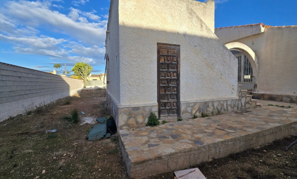 Resale - 3. Detached house - Torrevieja - El Chaparal