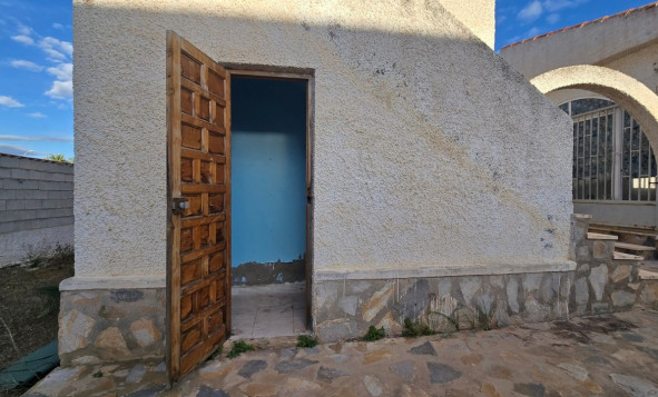 Herverkoop - 3. Vrijstaande villa - Torrevieja - Costa Blanca Zuid