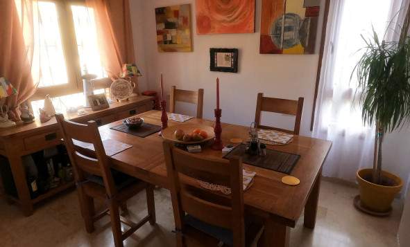 Herverkoop - 3. Vrijstaande villa - Algorfa - Costa Blanca Zuid