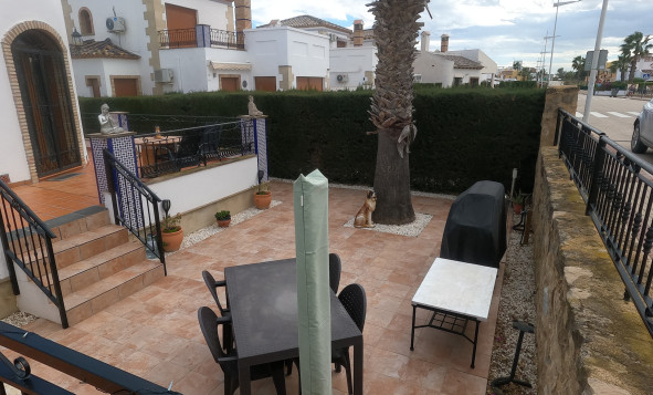 Herverkoop - 3. Vrijstaande villa - Algorfa - Costa Blanca Zuid
