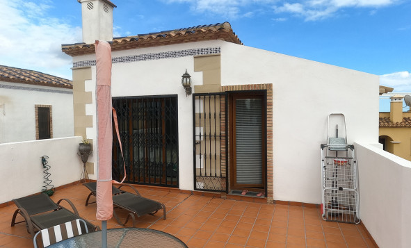 Herverkoop - 3. Vrijstaande villa - Algorfa - Costa Blanca Zuid
