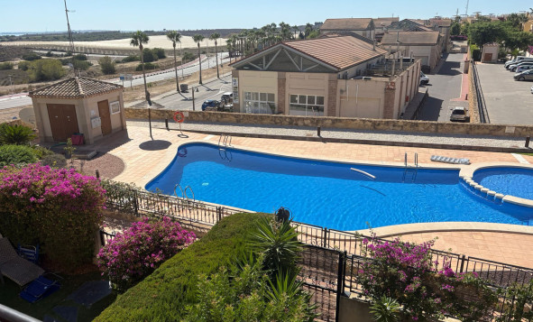 Herverkoop - 3. Vrijstaande villa - Algorfa - Costa Blanca Zuid