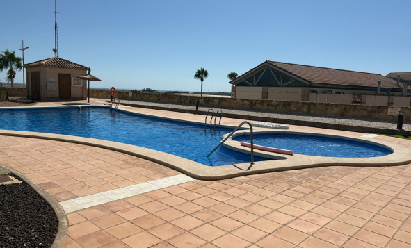 Herverkoop - 3. Vrijstaande villa - Algorfa - Costa Blanca Zuid