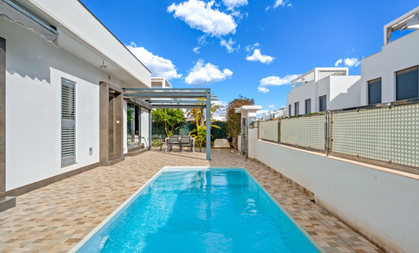 Herverkoop - 3. Vrijstaande villa - Ciudad Quesada - Costa Blanca Zuid