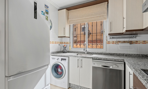 Herverkoop - 4. Halfvrijstaande villa - Ciudad Quesada - Costa Blanca Zuid