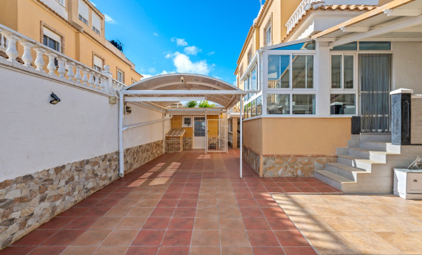 Herverkoop - 4. Halfvrijstaande villa - Ciudad Quesada - Costa Blanca Zuid