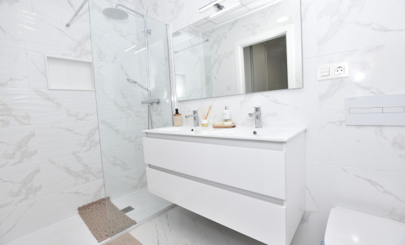 Herverkoop - 3. Vrijstaande villa - Los Montesinos - Costa Blanca Zuid