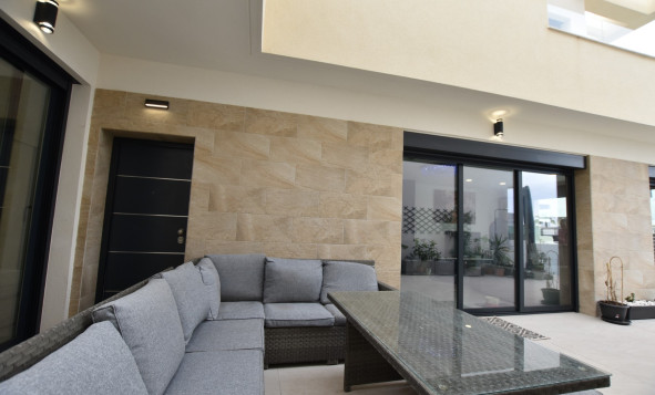 Herverkoop - 3. Vrijstaande villa - Los Montesinos - Costa Blanca Zuid