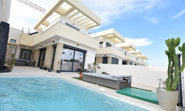 Herverkoop - 3. Vrijstaande villa - Los Montesinos - Costa Blanca Zuid