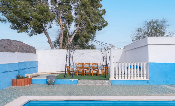 Resale - 6. Detached villa - Hondón de las Nieves - Costa Blanca South