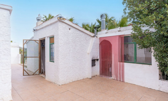 Resale - 6. Detached villa - Hondón de las Nieves - Costa Blanca South