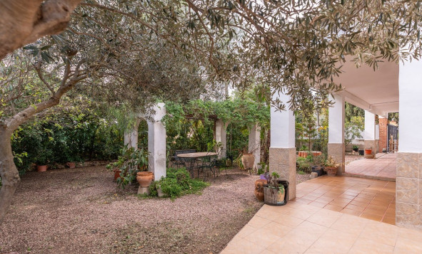 Resale - 6. Detached villa - Hondón de las Nieves - Costa Blanca South