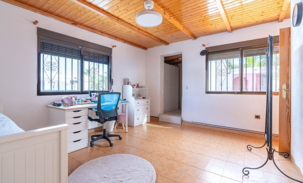 Resale - 6. Detached villa - Hondón de las Nieves - Costa Blanca South