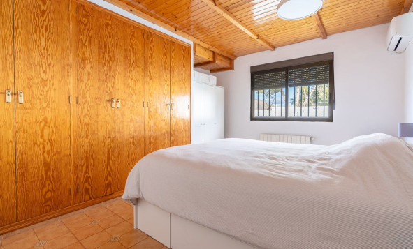 Resale - 6. Detached villa - Hondón de las Nieves - Costa Blanca South