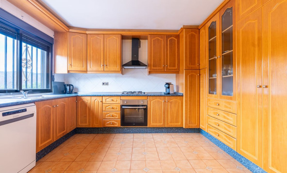 Resale - 6. Detached villa - Hondón de las Nieves - Costa Blanca South