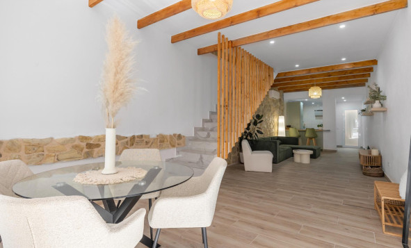 Herverkoop - 2. Town house / tussenwoning - Torrevieja - Costa Blanca Zuid