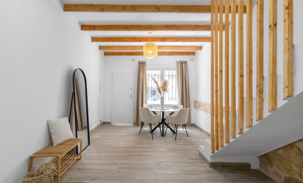 Herverkoop - 2. Town house / tussenwoning - Torrevieja - Costa Blanca Zuid