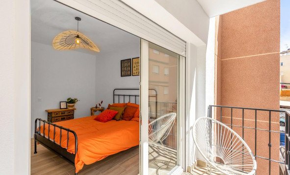 Herverkoop - 2. Town house / tussenwoning - Torrevieja - Costa Blanca Zuid