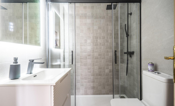 Herverkoop - 3. Vrijstaande villa - Sierra Golf - Costa Calida