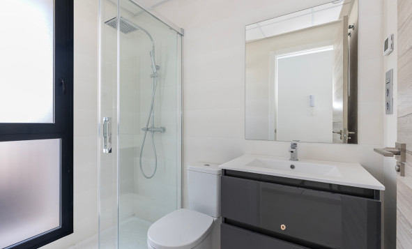 Herverkoop - 3. Vrijstaande villa - Orihuela - Costa Blanca Zuid