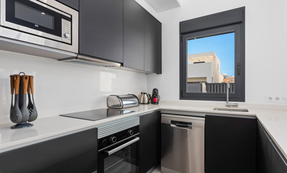 Resale - 4. Semi-detached villa - La Marina - La Marina - Urbanization