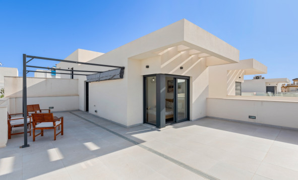 Resale - 4. Semi-detached villa - La Marina - La Marina - Urbanization