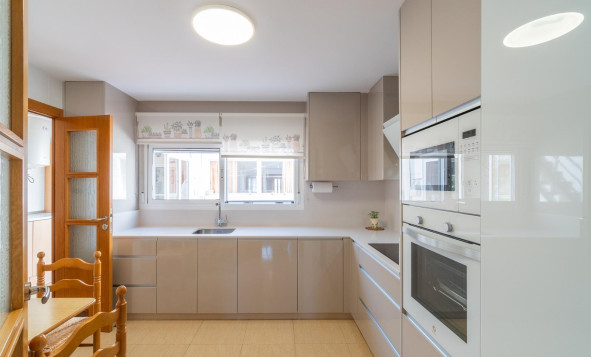 Herverkoop - 2. Town house / tussenwoning - San Miguel de Salinas - Torremendo