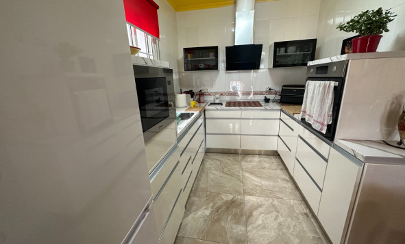 Herverkoop - 2. Town house / tussenwoning - Bigastro - Costa Blanca Zuid