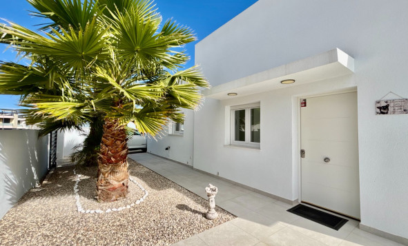 Herverkoop - 3. Vrijstaande villa - Benijófar - Costa Blanca Zuid