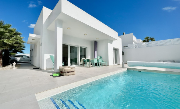 Herverkoop - 3. Vrijstaande villa - Benijófar - Costa Blanca Zuid