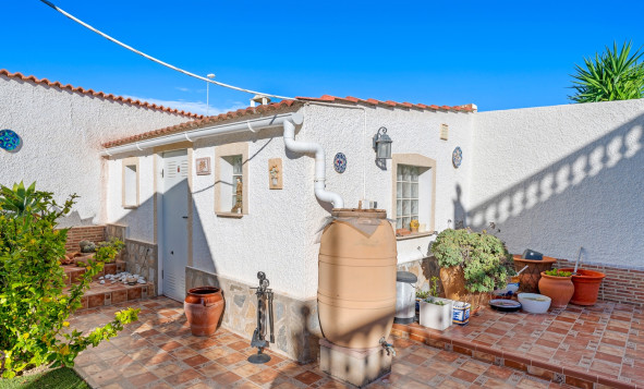 Herverkoop - 3. Vrijstaande villa - Ciudad Quesada - Pueblo Bravo