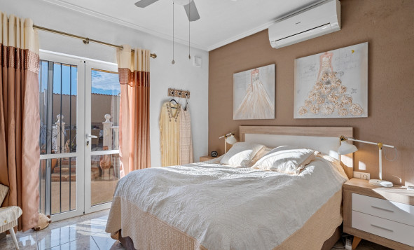 Herverkoop - 3. Vrijstaande villa - Ciudad Quesada - Pueblo Bravo