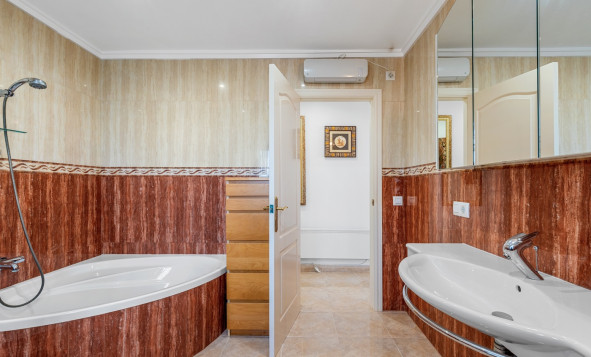 Reventa - 3. Casa indepiende - Ciudad Quesada - Costa Blanca Sur