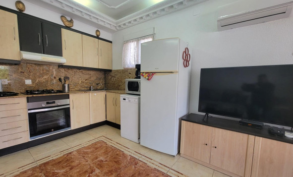 Herverkoop - 2. Town house / tussenwoning - Torrevieja - La Siesta - El Salado - Torreta