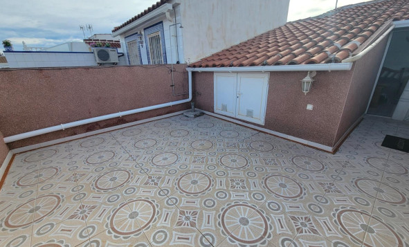Herverkoop - 2. Town house / tussenwoning - Torrevieja - La Siesta - El Salado - Torreta
