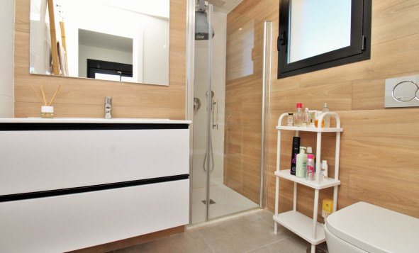 Resale - 1. Apartment / flat - Villamartin - Costa Blanca South