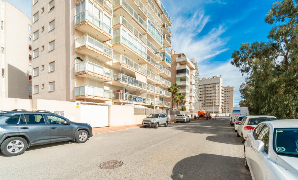 Herverkoop - 1. Appartement / flat - Guardamar del Segura - Puerto Deportivo